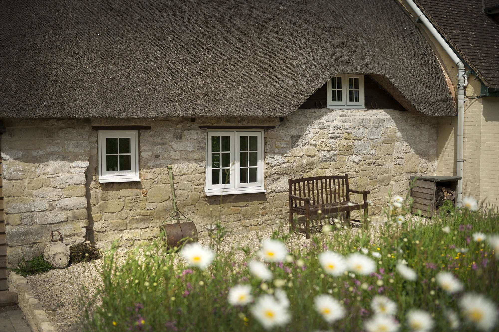 RESIDENCE 9 WINDOWS